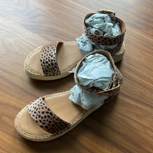 WIDE FIT Melody Print Platform. Leopard print. SIZE 42 - Picture 6 of 8